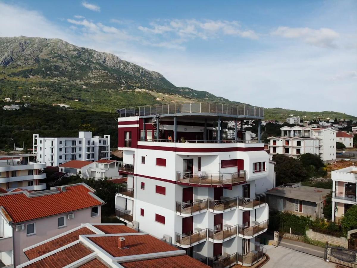 Compass Aparthotel Добра-Вода Экстерьер фото